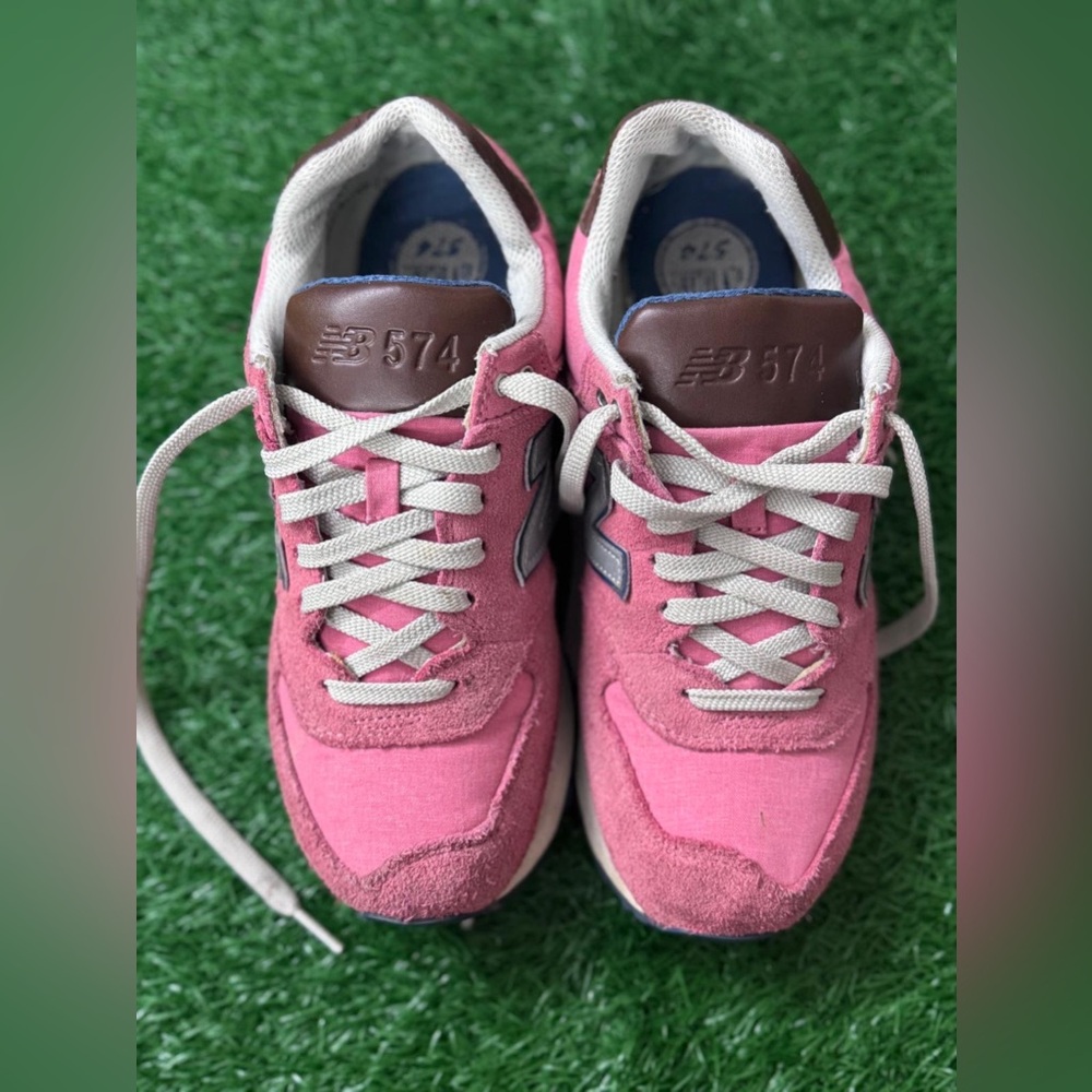 New Balance‎ Women’s Pink and Brown Sneakers Size 7.5